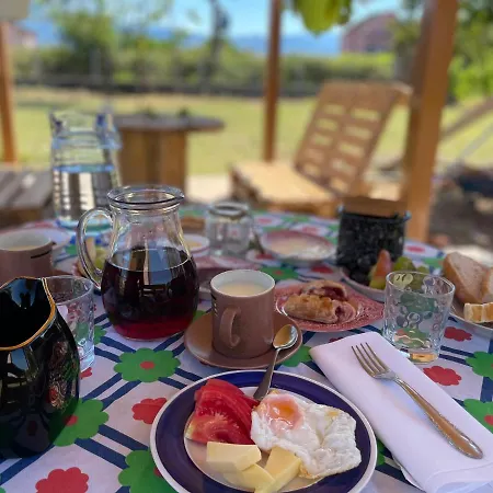 Ballkan 1 Bed & Breakfast Grilë
